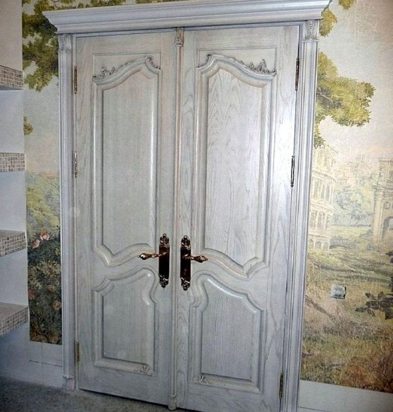 Реставрация межкомнатных деревянных дверей