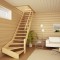 Строительная деревянная лестница для дома