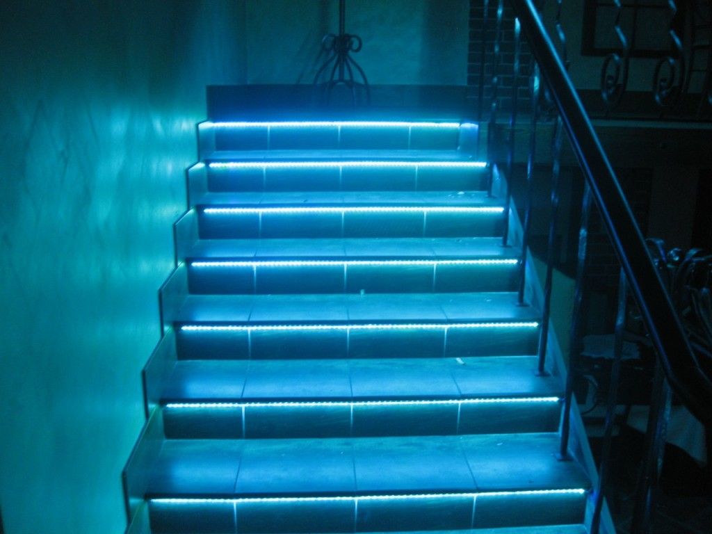 Свет на вашей лестнице: освещая каждый шаг