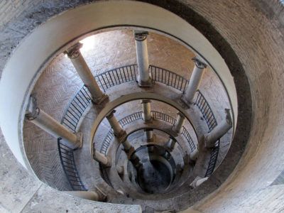 Оригинальная лестница Браманте
