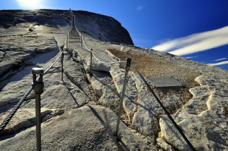 Лестница на скале Хаф-Доум