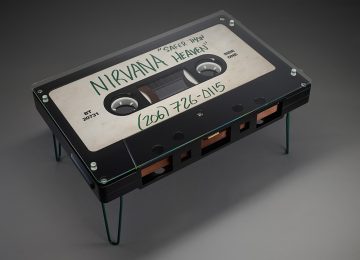 Столик в виде кассеты Nirvana