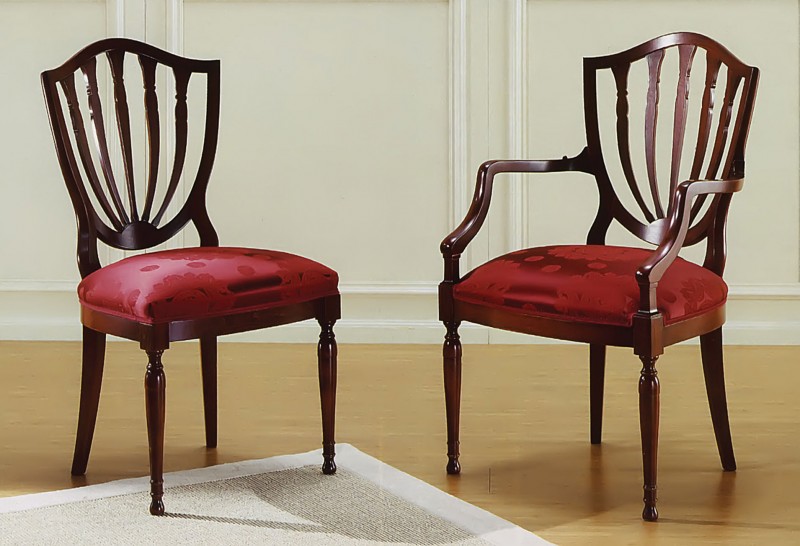 Купить стулья гостиной деревянные. Красивые стулья. Красивые деревянные стулья. Классические стулья. Стулья для гостиной.