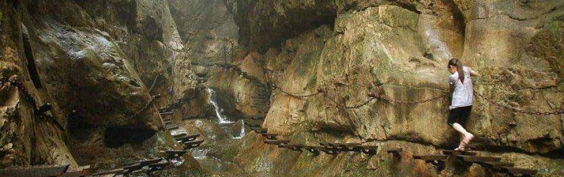 Лестница в горах Taihang